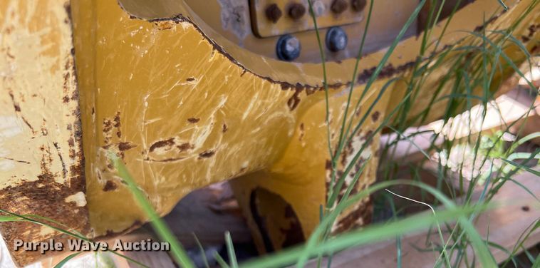 image for item LF9474 (2) Caterpillar excavator quick couplers