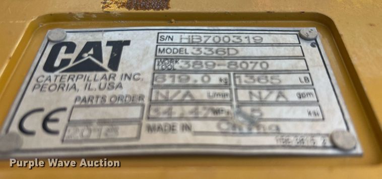 image for item LF9474 (2) Caterpillar excavator quick couplers