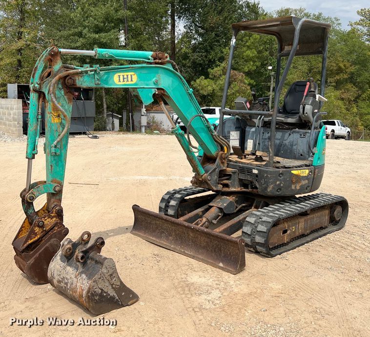 image for item LF9477 2015 IHI 25VX3  mini excavator