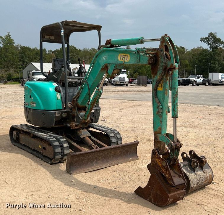 image for item LF9477 2015 IHI 25VX3  mini excavator