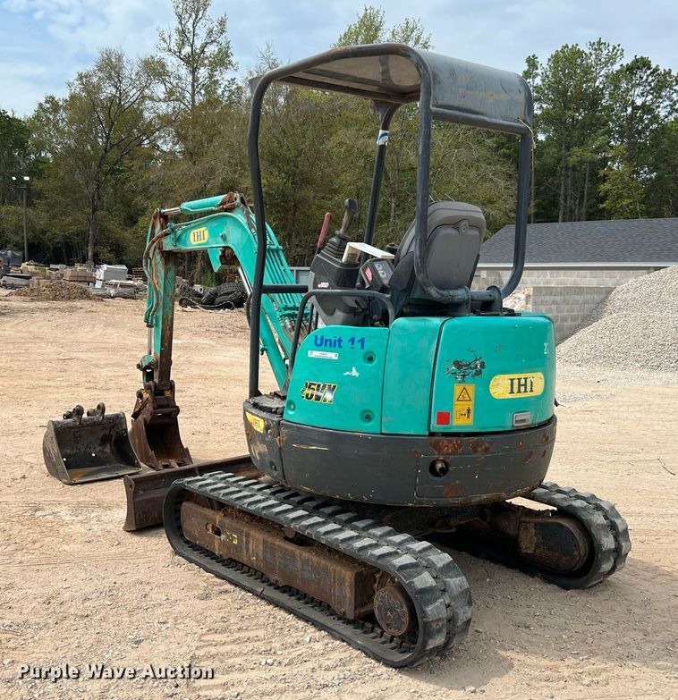 image for item LF9477 2015 IHI 25VX3  mini excavator