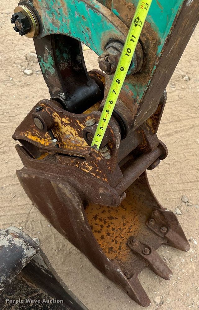 image for item LF9477 2015 IHI 25VX3  mini excavator