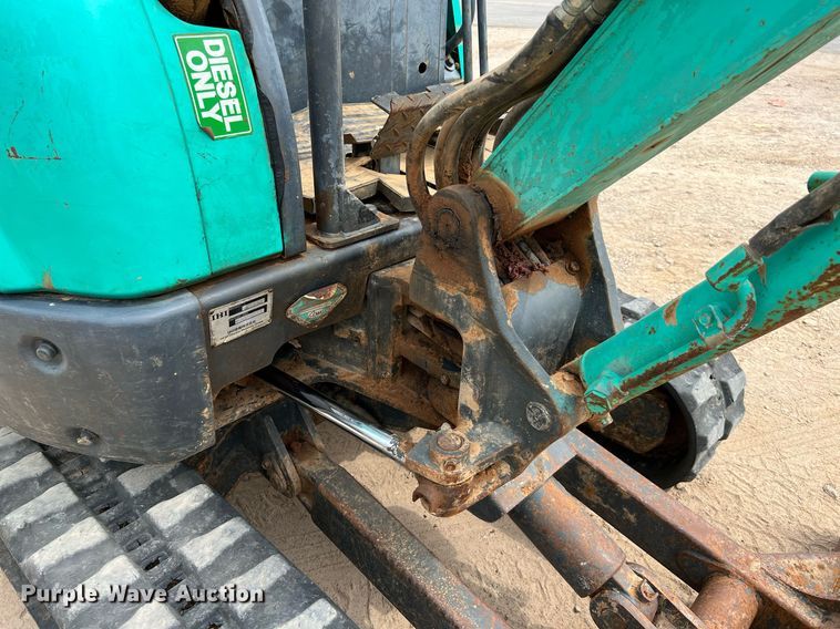 image for item LF9477 2015 IHI 25VX3  mini excavator