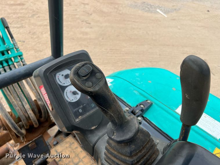 image for item LF9477 2015 IHI 25VX3  mini excavator