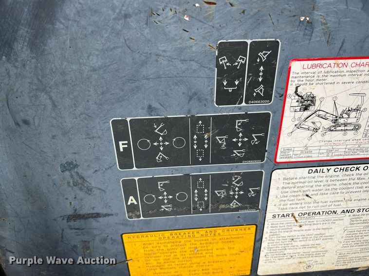 image for item LF9477 2015 IHI 25VX3  mini excavator