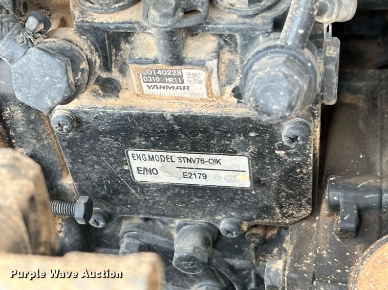 image for item LF9477 2015 IHI 25VX3  mini excavator