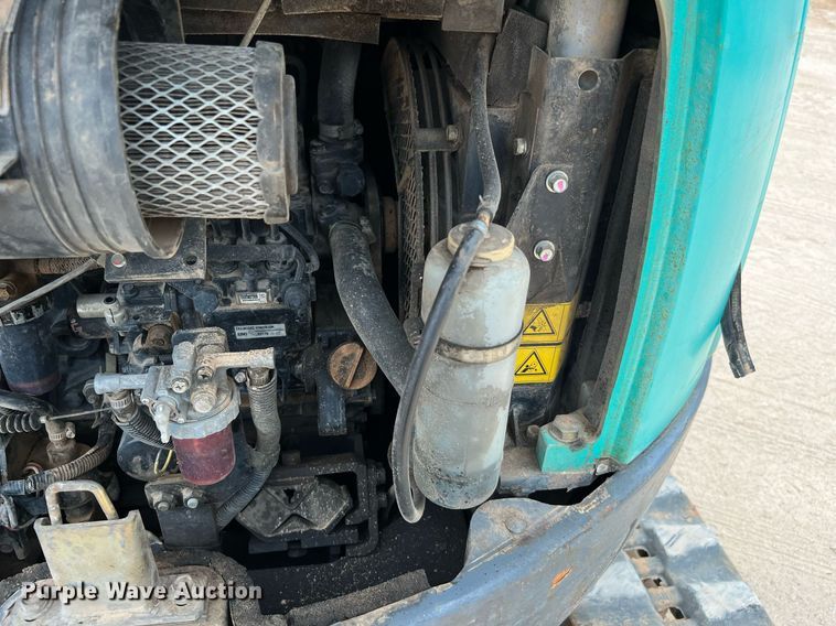 image for item LF9477 2015 IHI 25VX3  mini excavator