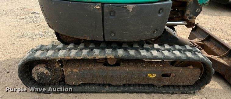 image for item LF9477 2015 IHI 25VX3  mini excavator