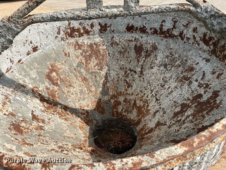 image for item LF9481 Gar-Bro  concrete bucket