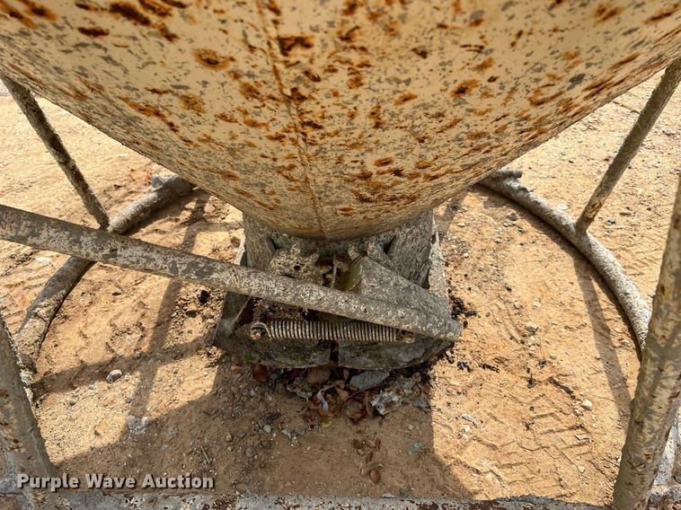 image for item LF9481 Gar-Bro  concrete bucket