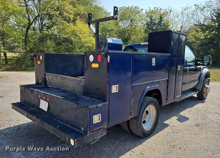 image for item LM9138 2008 Ford F450 Super Duty XLT  SuperCab utility / service truck