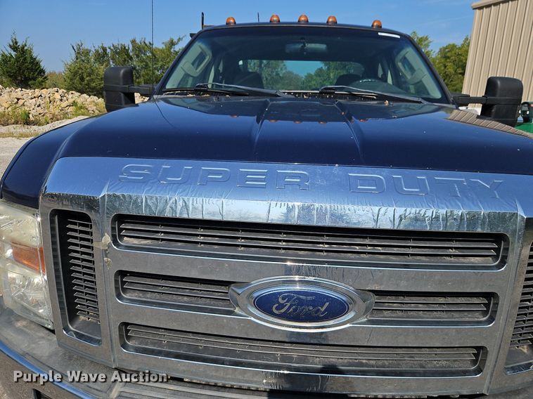image for item LM9138 2008 Ford F450 Super Duty XLT  SuperCab utility / service truck