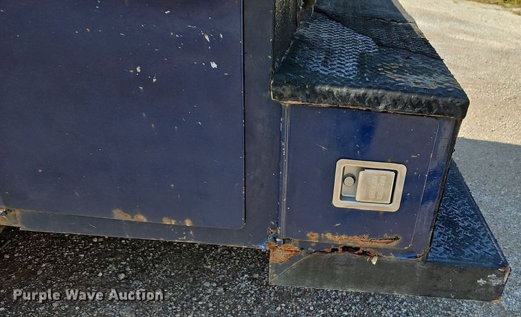 image for item LM9138 2008 Ford F450 Super Duty XLT  SuperCab utility / service truck