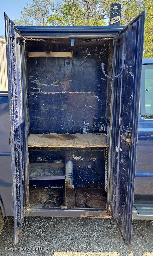 image for item LM9138 2008 Ford F450 Super Duty XLT  SuperCab utility / service truck