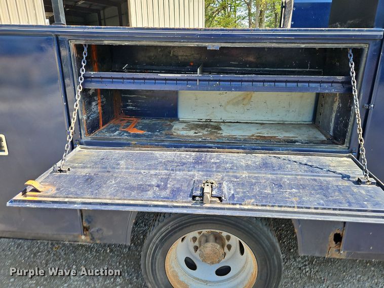 image for item LM9138 2008 Ford F450 Super Duty XLT  SuperCab utility / service truck