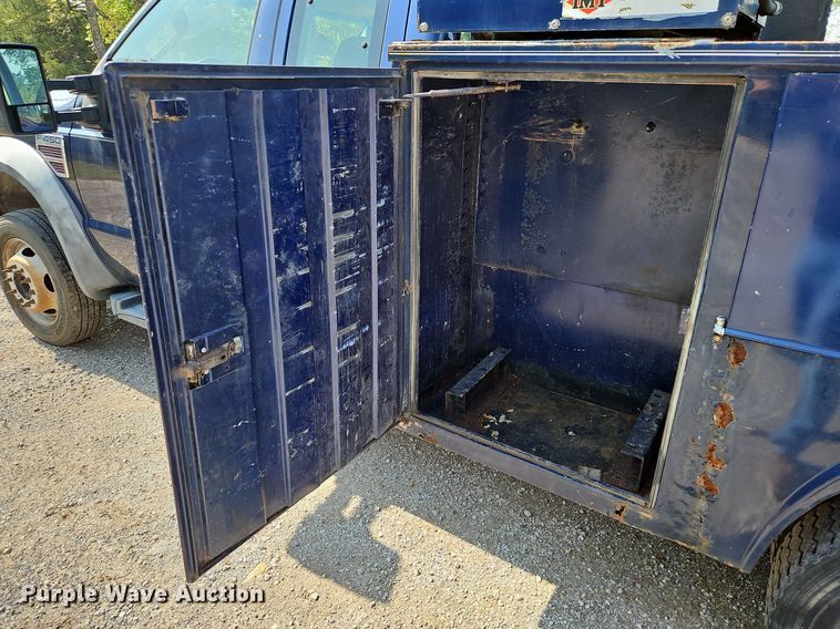 image for item LM9138 2008 Ford F450 Super Duty XLT  SuperCab utility / service truck