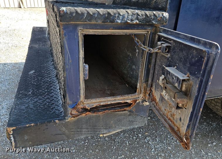 image for item LM9138 2008 Ford F450 Super Duty XLT  SuperCab utility / service truck