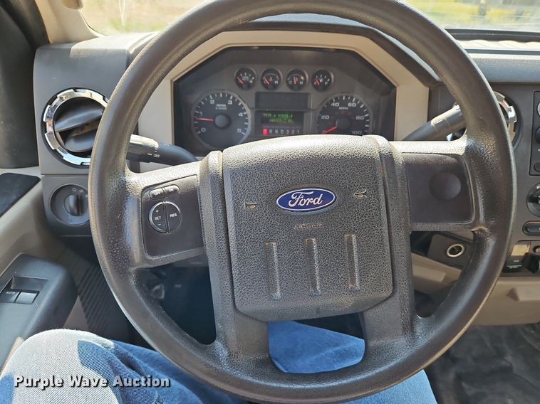 image for item LM9138 2008 Ford F450 Super Duty XLT  SuperCab utility / service truck