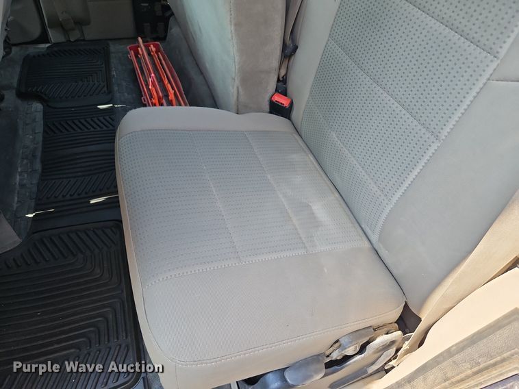 image for item LM9138 2008 Ford F450 Super Duty XLT  SuperCab utility / service truck