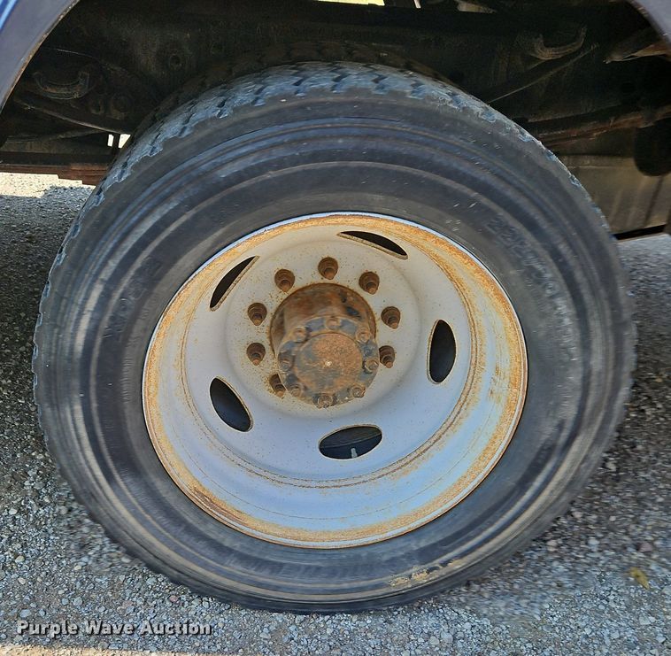 image for item LM9138 2008 Ford F450 Super Duty XLT  SuperCab utility / service truck