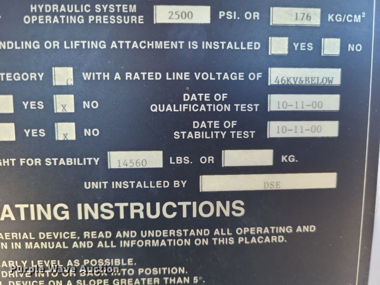 image for item LS9720 2000 Ford F550 Super Duty XL  bucket truck