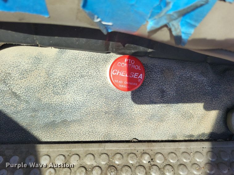 image for item LS9720 2000 Ford F550 Super Duty XL  bucket truck