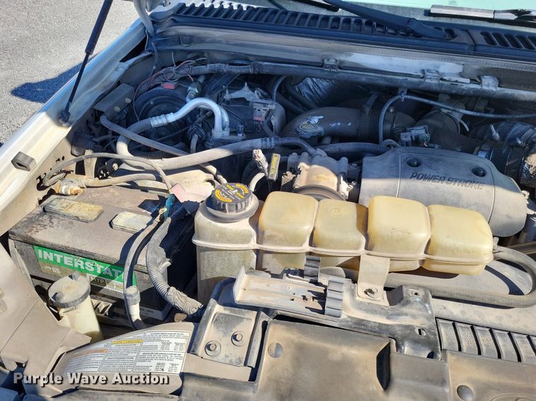 image for item LS9720 2000 Ford F550 Super Duty XL  bucket truck