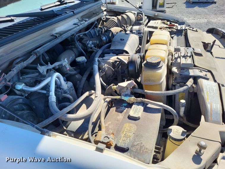 image for item LS9720 2000 Ford F550 Super Duty XL  bucket truck