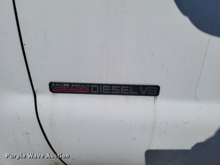 image for item LS9720 2000 Ford F550 Super Duty XL  bucket truck