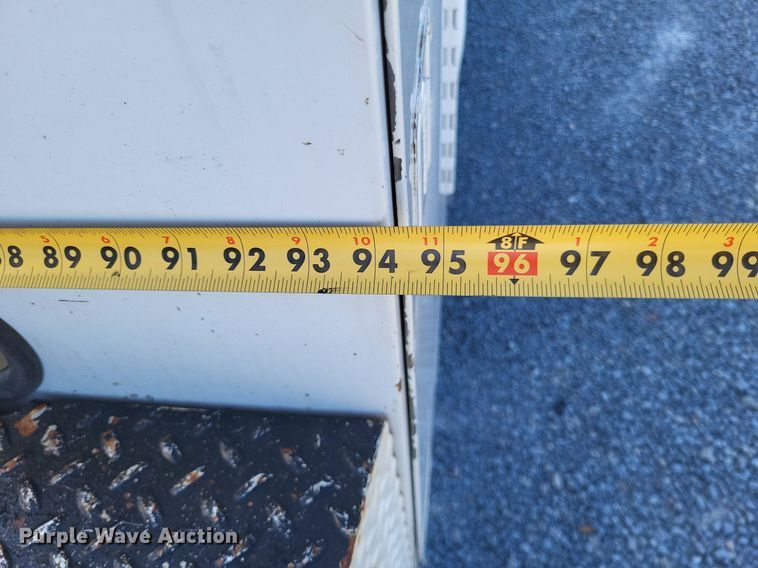 image for item LS9720 2000 Ford F550 Super Duty XL  bucket truck