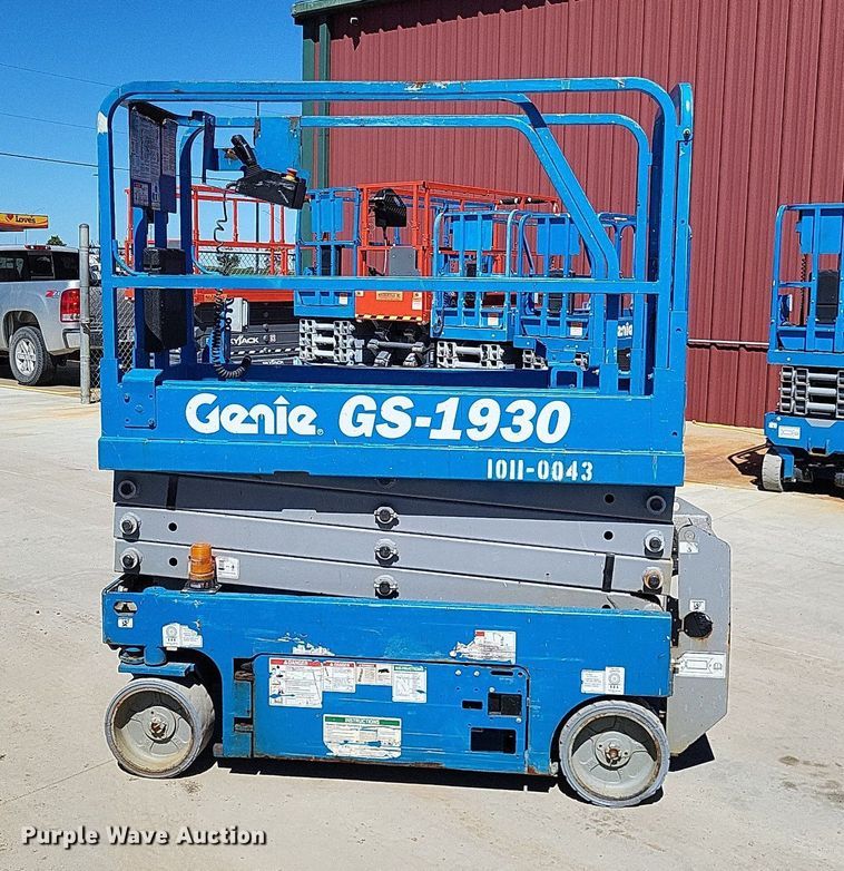 image for item LS9721 2016 Genie GS-1930  scissor lift