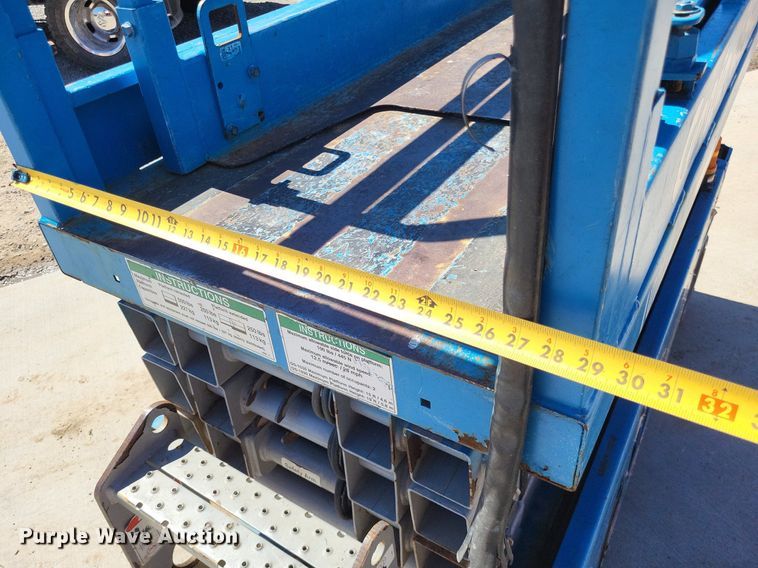 image for item LS9721 2016 Genie GS-1930  scissor lift