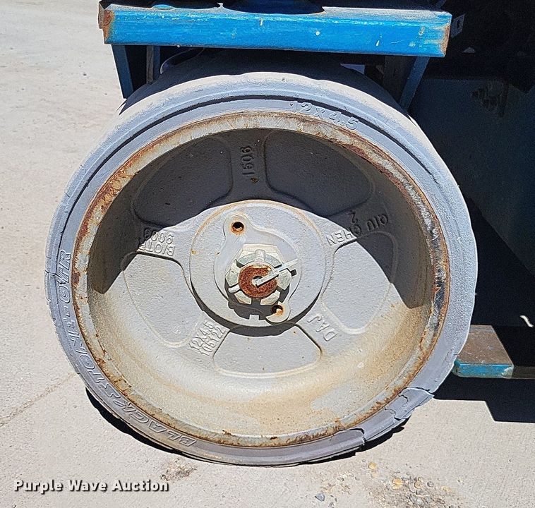 image for item LS9721 2016 Genie GS-1930  scissor lift