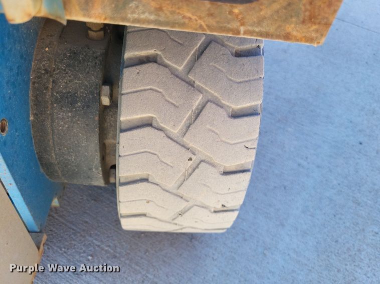 image for item LS9721 2016 Genie GS-1930  scissor lift