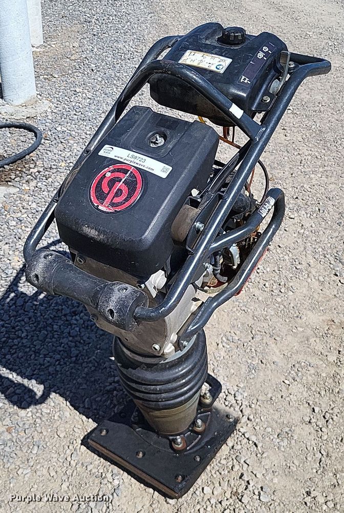image for item LS9723 2015 Chicago Pneumatic MS695  plate compactor