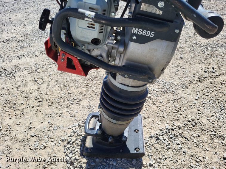 image for item LS9723 2015 Chicago Pneumatic MS695  plate compactor