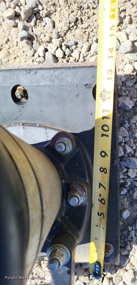 image for item LS9723 2015 Chicago Pneumatic MS695  plate compactor