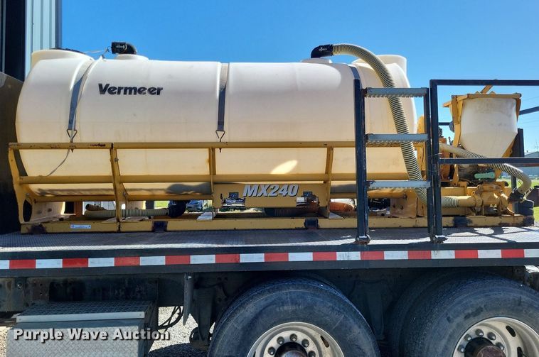 image for item LS9724 2012 Vermeer MX240   fluid mixer