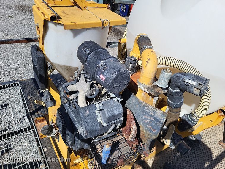 image for item LS9724 2012 Vermeer MX240   fluid mixer