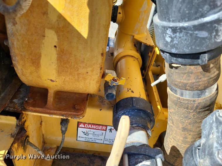 image for item LS9724 2012 Vermeer MX240   fluid mixer