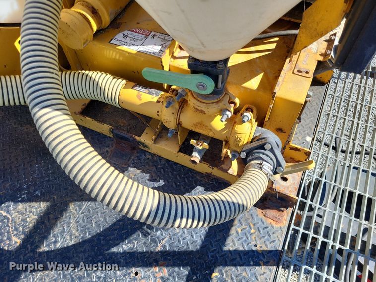 image for item LS9724 2012 Vermeer MX240   fluid mixer