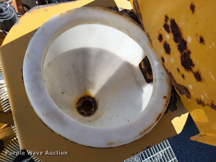 image for item LS9724 2012 Vermeer MX240   fluid mixer