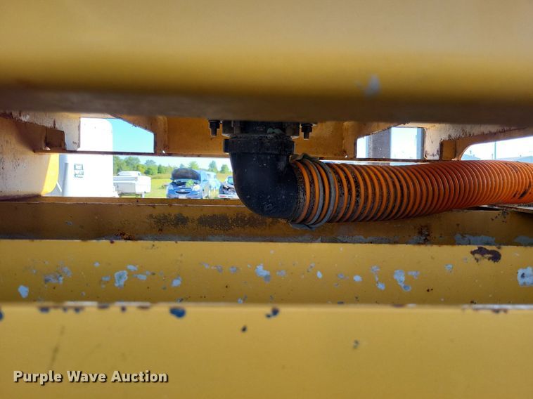 image for item LS9724 2012 Vermeer MX240   fluid mixer