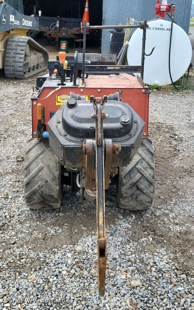 image for item LS9728 2005 Ditch Witch 255SXH  cable plow