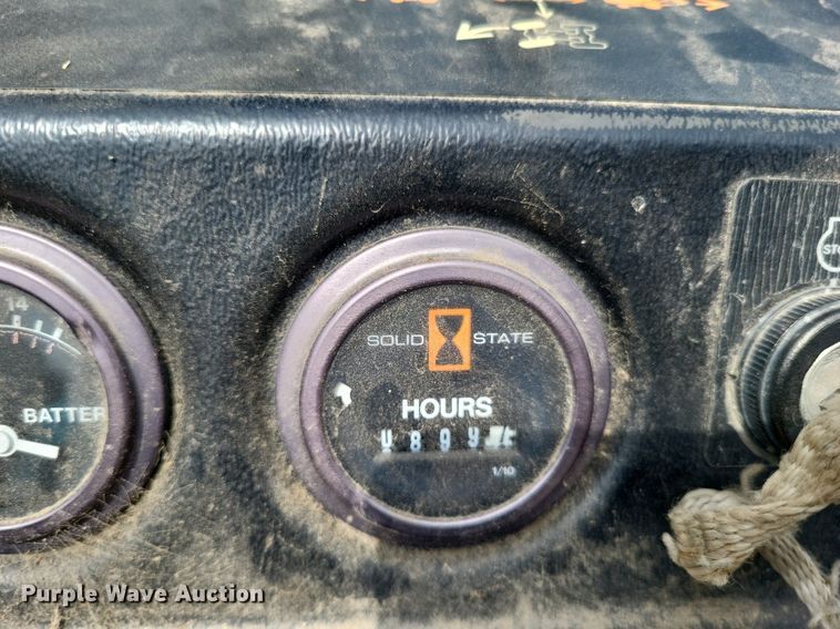 image for item LS9728 2005 Ditch Witch 255SXH  cable plow