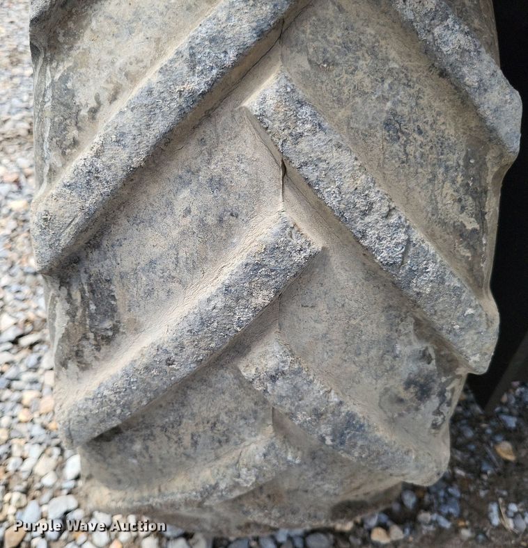 image for item LS9728 2005 Ditch Witch 255SXH  cable plow