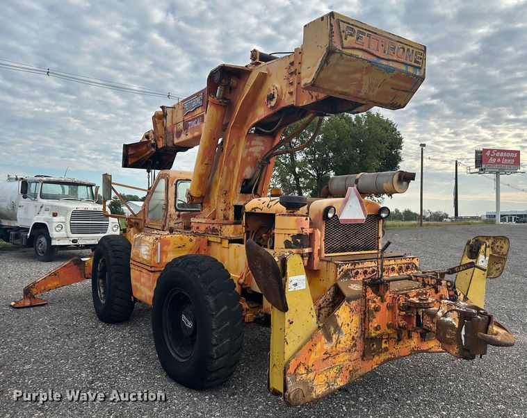 image for item LV9031 Pettibone 25RS  crane