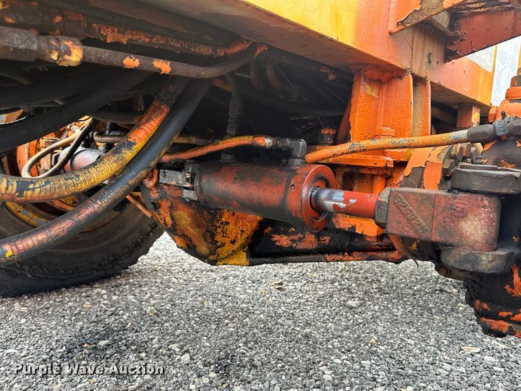 image for item LV9031 Pettibone 25RS  crane