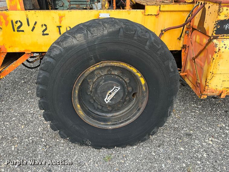 image for item LV9031 Pettibone 25RS  crane