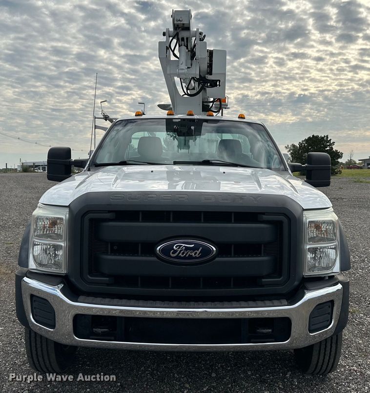 image for item LV9032 2012 Ford F450 Super Duty XL bucket truck